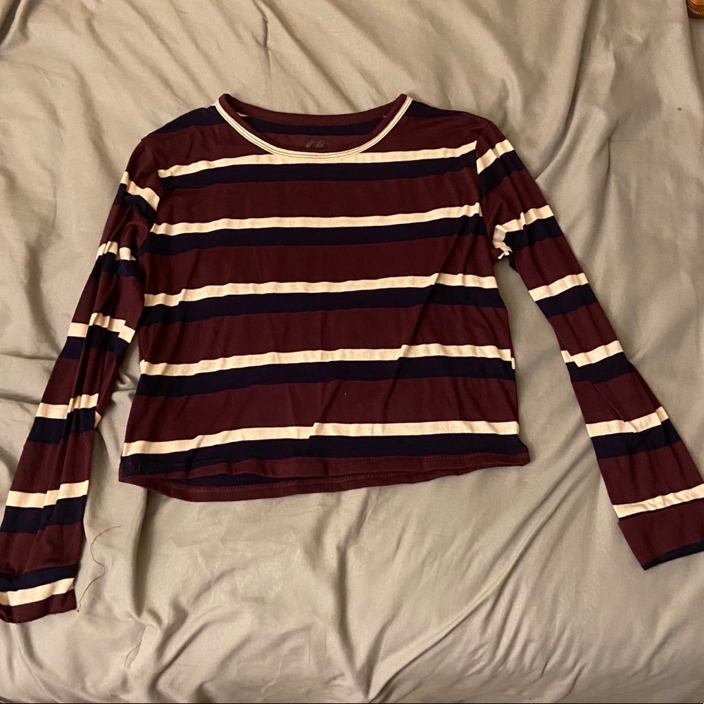 semi cropped stripped shirt